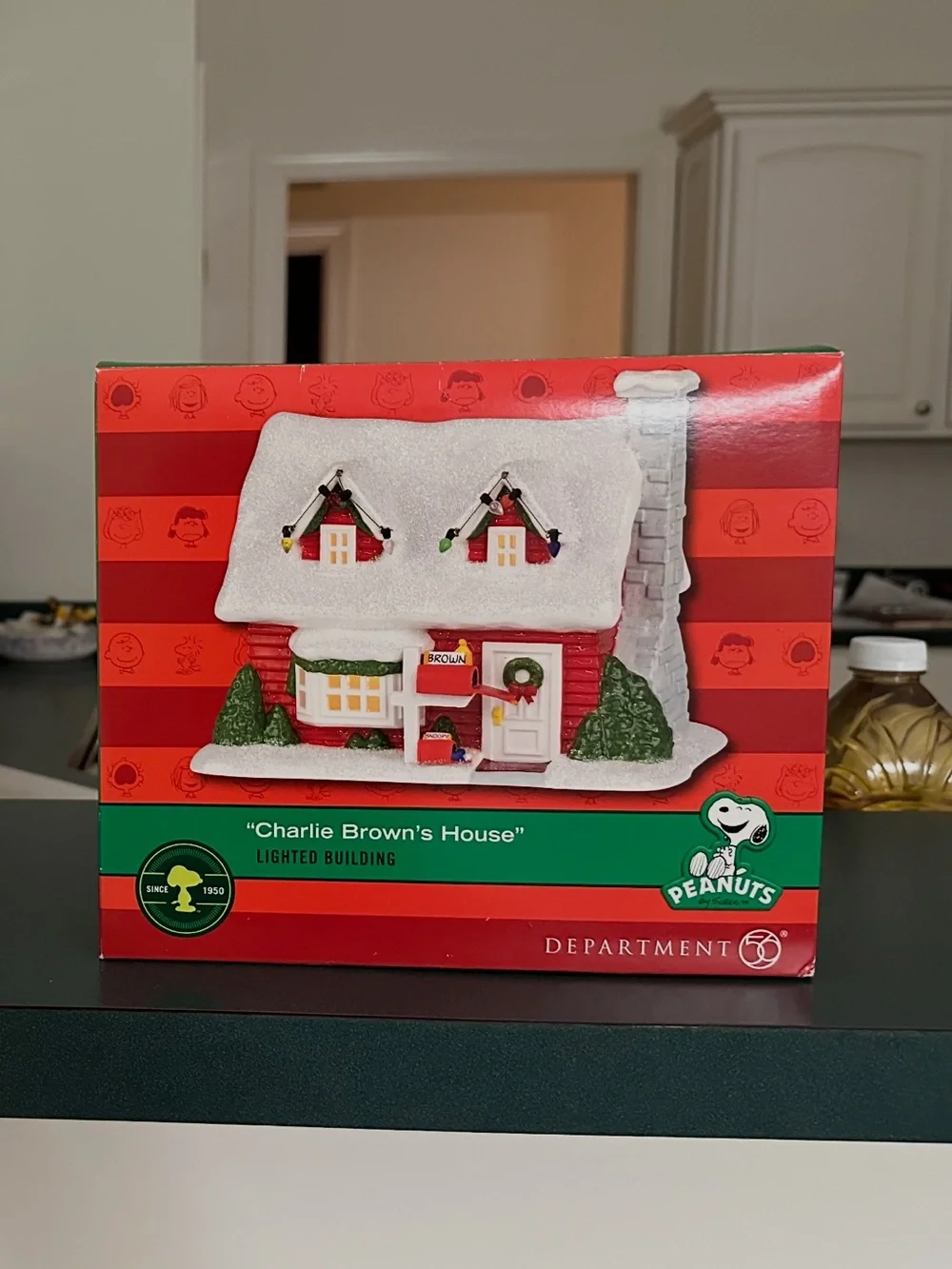 In New Condition : Department 56  Charlie Brown’s House Lighted Holiday Village
